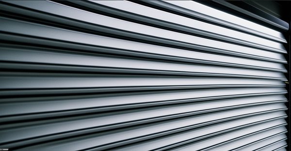 Pose d'un volet roulant : conseils pour une installation durable